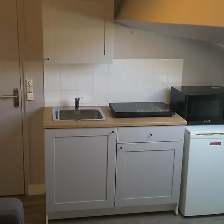 아파트 F1 Meuble