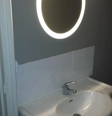 아파트 F1 Meuble